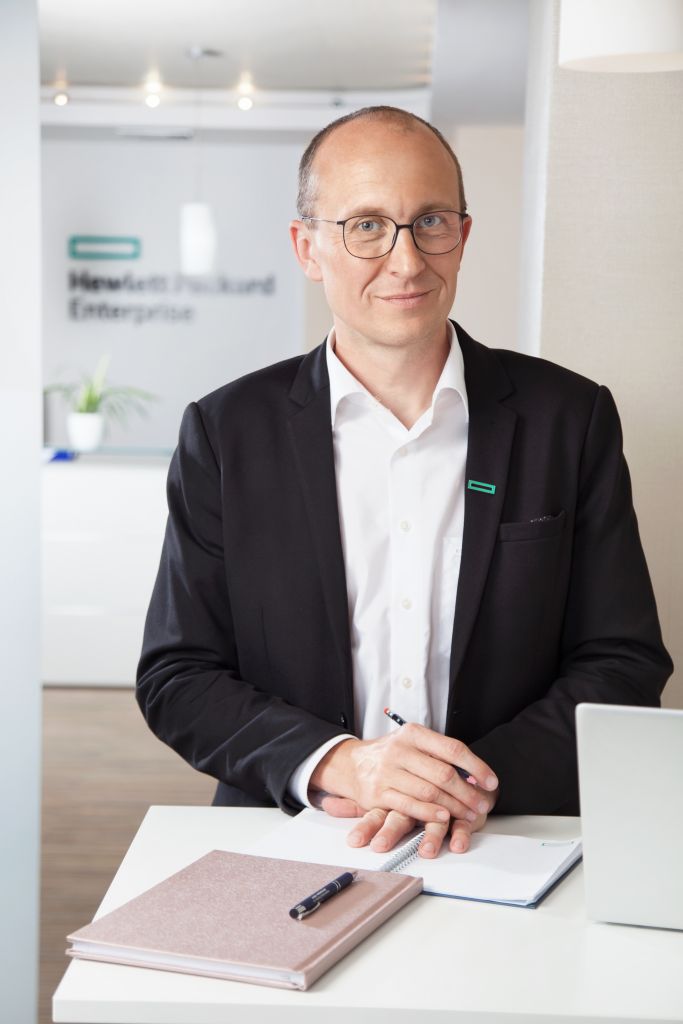 Miroslav Kalinovský, Hewlett Packard Enterprise